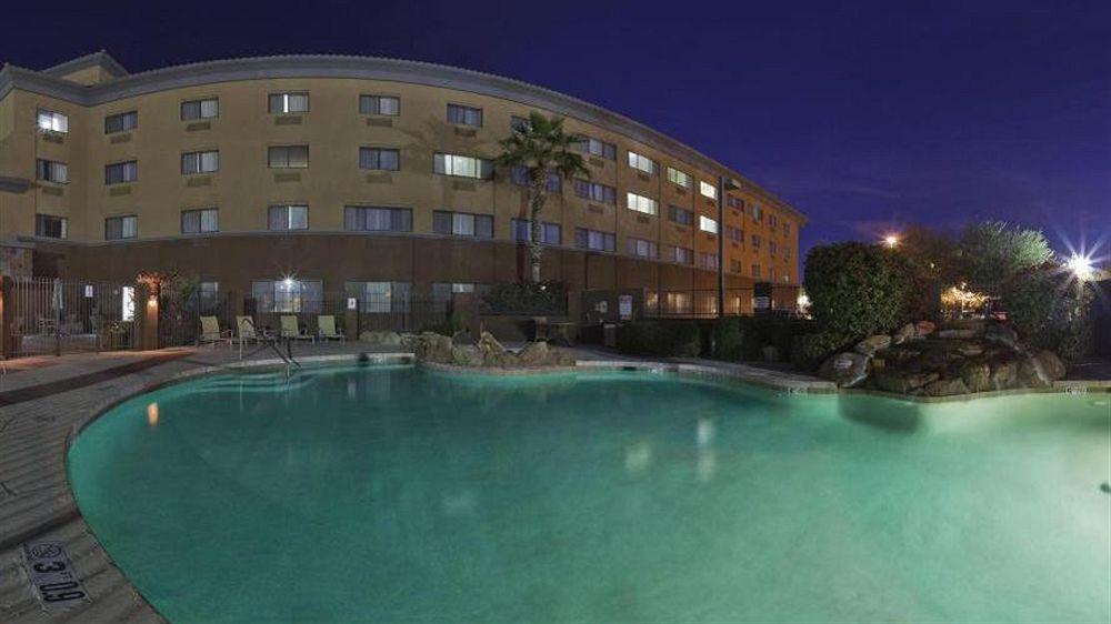 Holiday Inn Express & Suites Phoenix/Chandler Exteriér fotografie