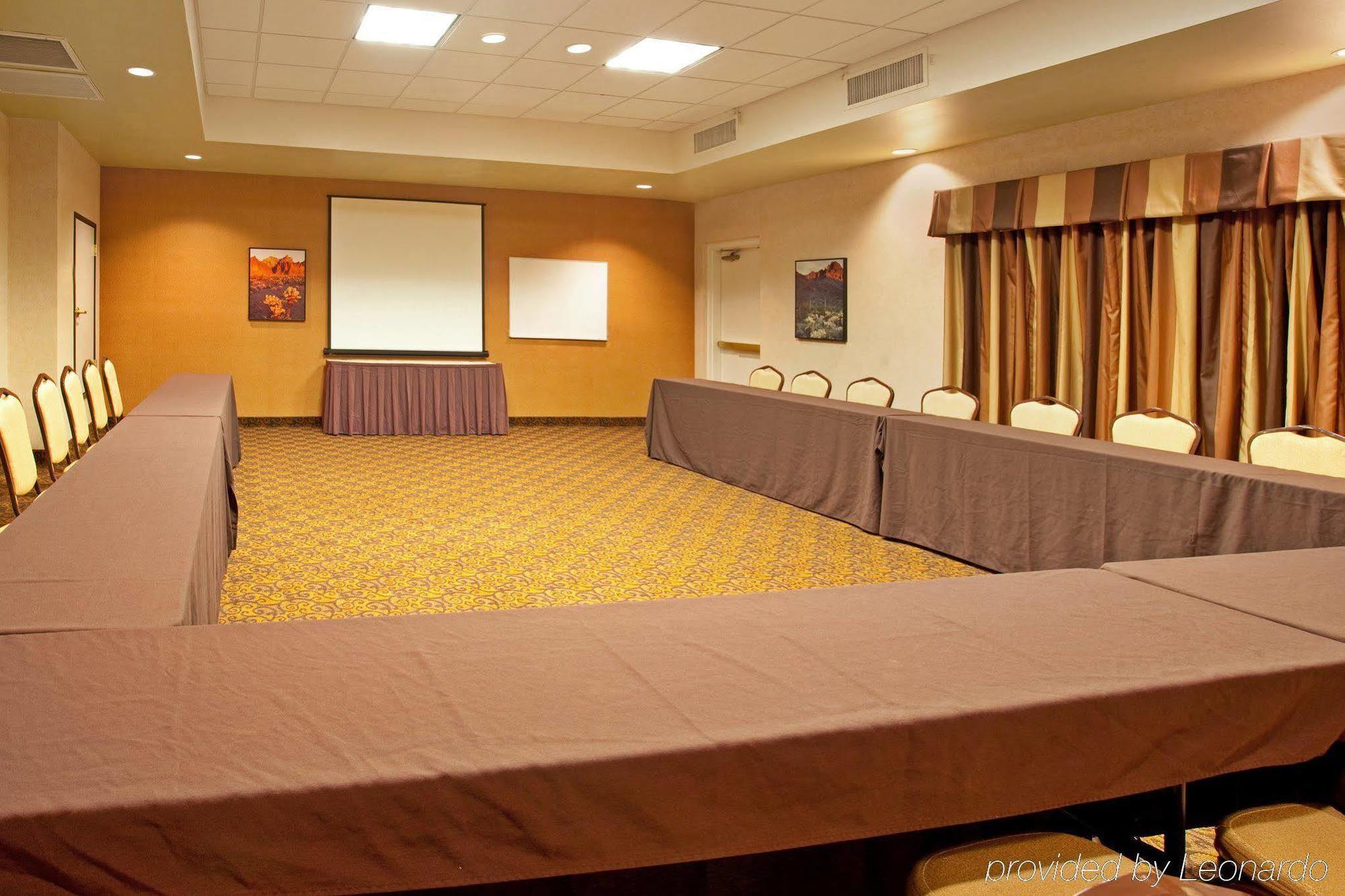 Holiday Inn Express & Suites Phoenix/Chandler Zařízení fotografie