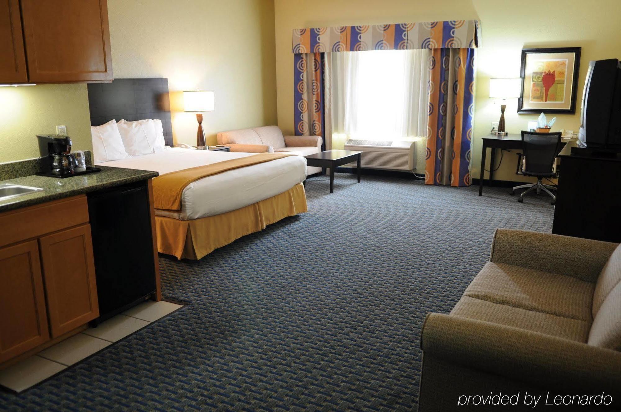 Holiday Inn Express & Suites Phoenix/Chandler Pokoj fotografie