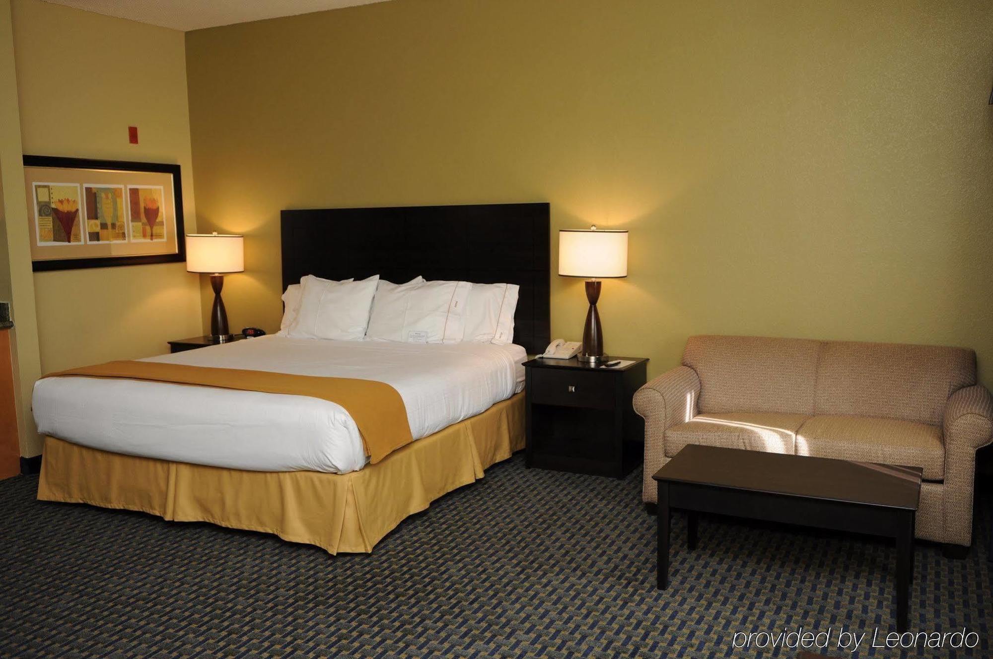 Holiday Inn Express & Suites Phoenix/Chandler Pokoj fotografie
