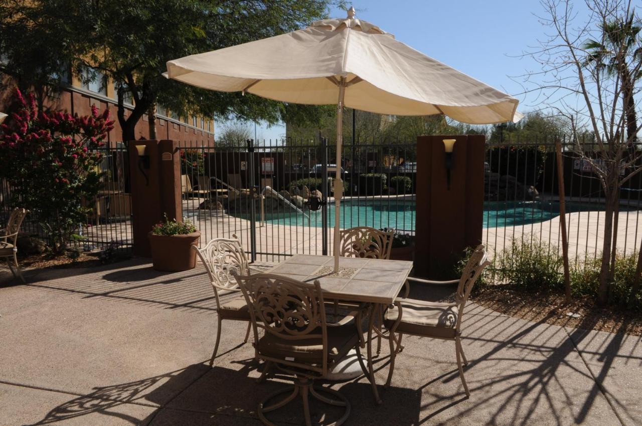 Holiday Inn Express & Suites Phoenix/Chandler Exteriér fotografie